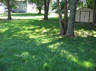 576 Nemoral St #A, Warminster, PA 18974