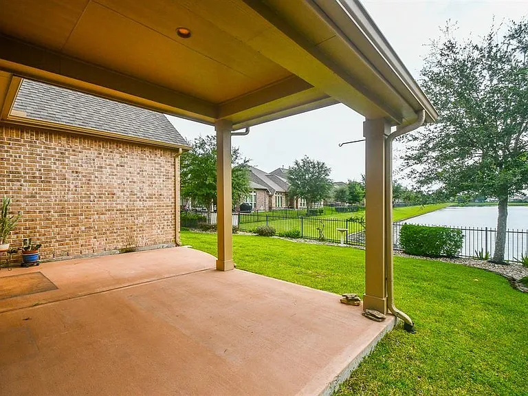 11518 Elizabeth Brook Dr — Photo 24