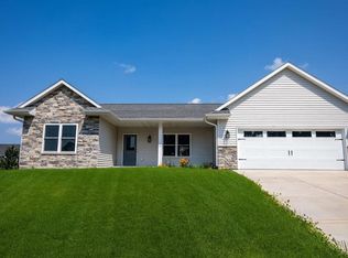 509 Ford Drive, Barneveld, WI 53507