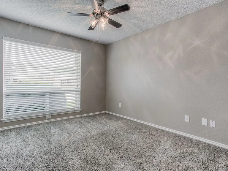 The Quorum at Trophy Club Townhomes — Photo 17