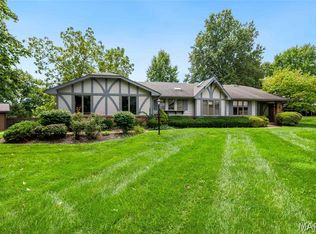 13 Village Dr W, Saint Charles, MO 63303