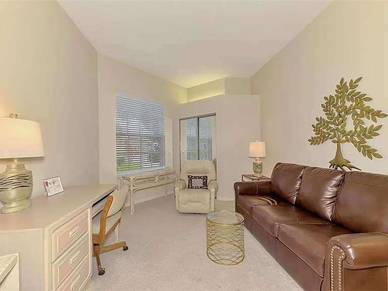 549 Fallbrook Dr — Photo 49