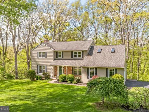 24 Peter Christopher Dr, Landenberg, PA 19350