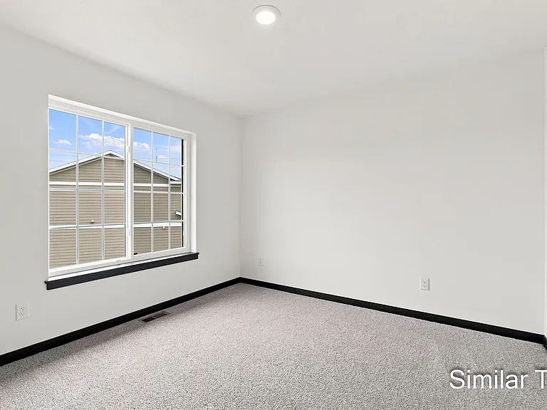 1249 N Marion Rd #4 — Photo 8