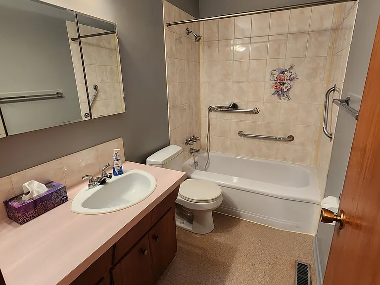 7112 Hunterwood Rd NW — Photo 14