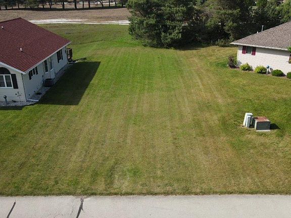 3rd image of 1212 MAHOGANY RUN