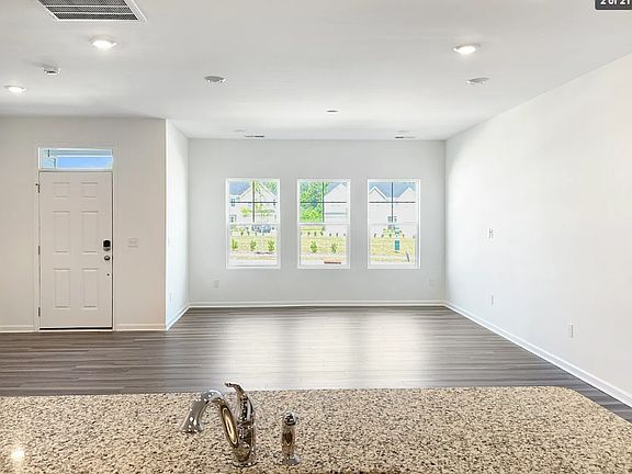 2nd image of 1502 Fruit Tree Ln