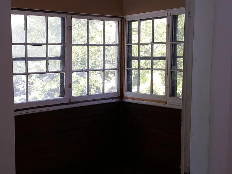 172 Cedarwood Ter — Photo 9