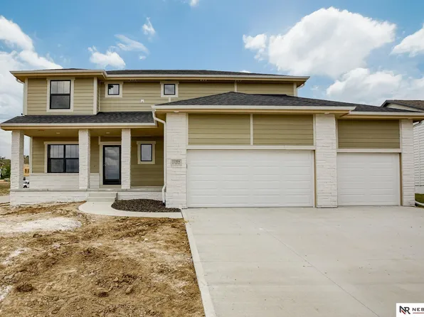 11004 N 169th St, Bennington, NE 68007