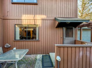 412 NE Anderson St APT D, Grants Pass, OR 97526