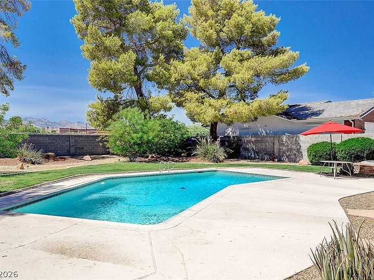 408 Lacy Ln — Photo 41