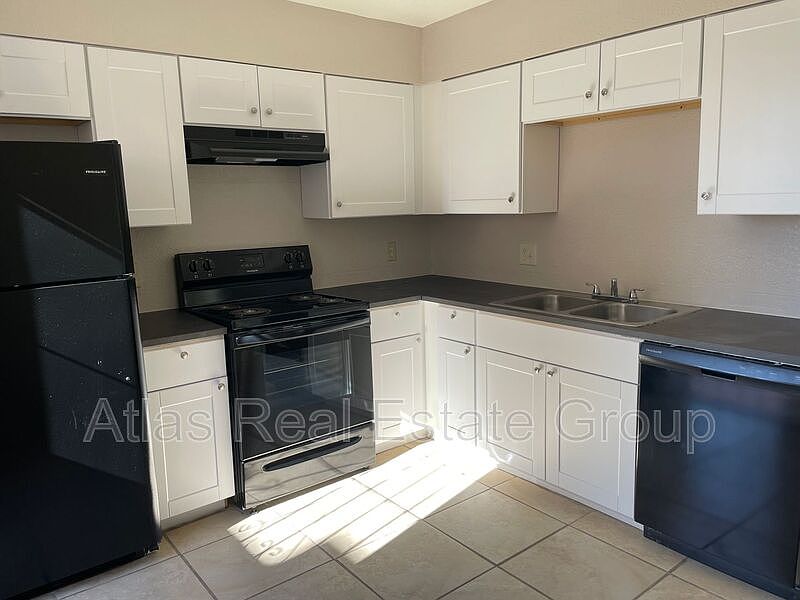 1st image of 218 S Doran