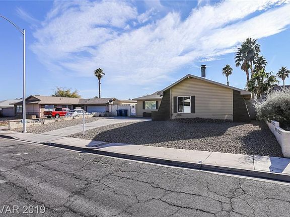 3rd image of 4331 El Campana Way