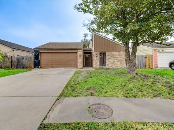 12327 Fairmeadow Dr, Houston, TX 77071