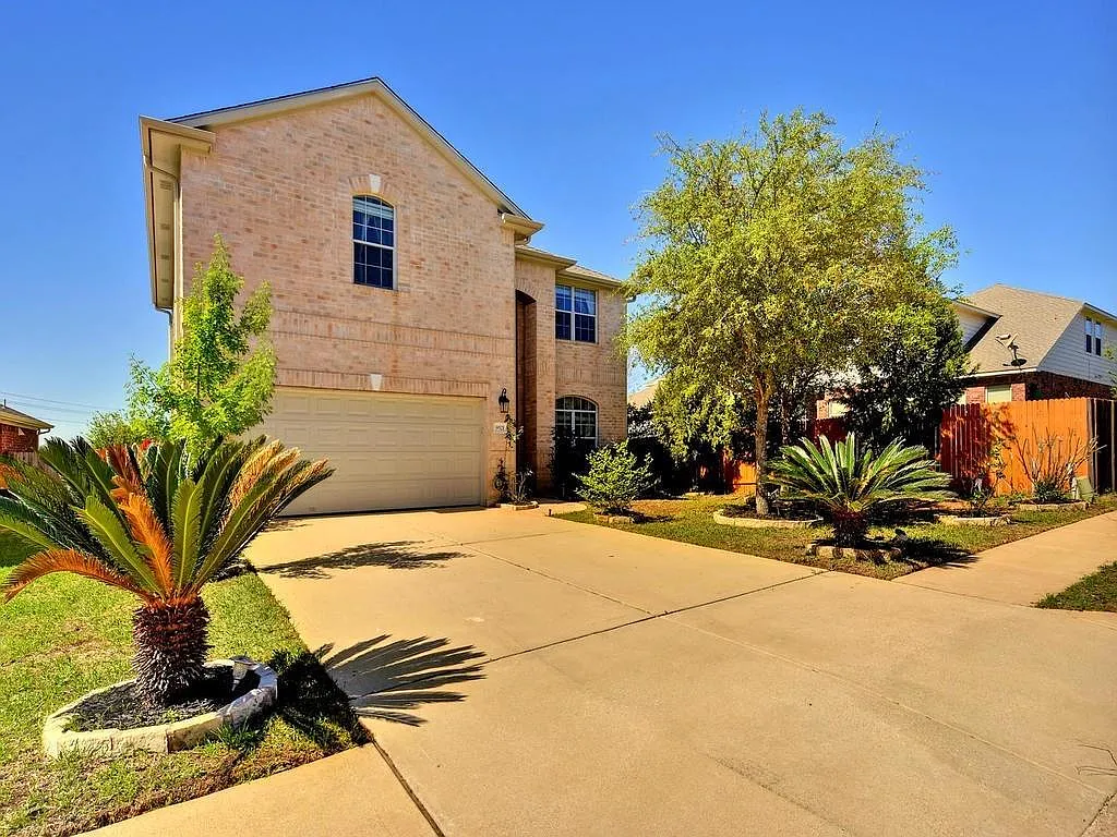 Building Photo - 9521 Bromsgrove Dr
