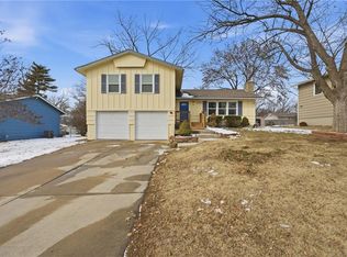 8814 Slater St, Overland Park, KS 66212
