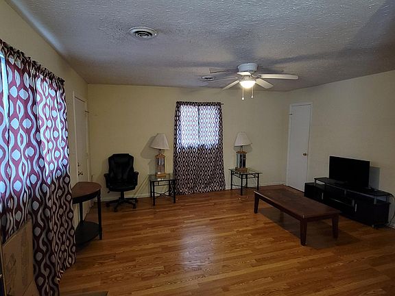 4th image of 1636 Old Buckroe Rd