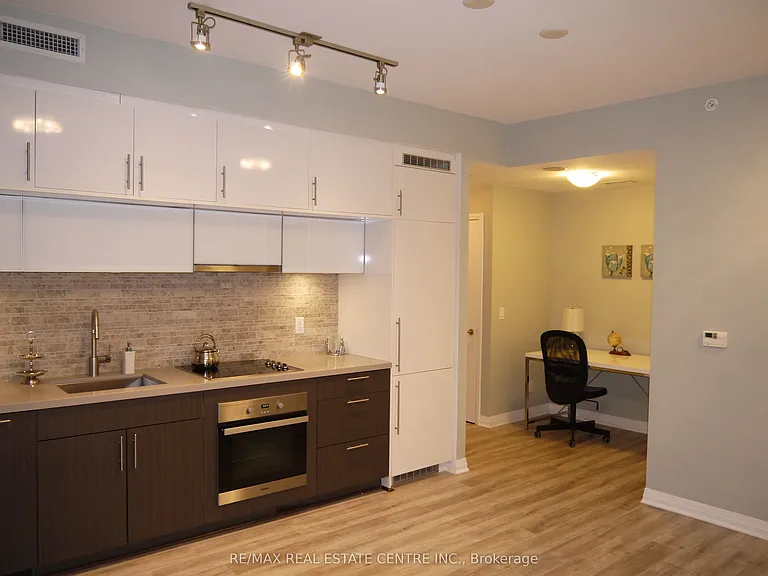 8 Mercer St #1612 — Photo 5