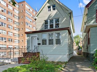 317 E 234th St, Bronx, NY 10470