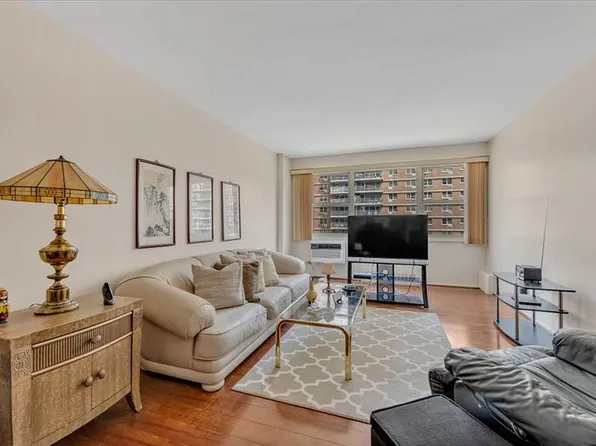 2940 W 5th St APT 15G, Brooklyn, NY 11224