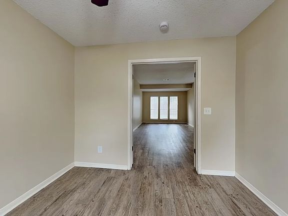 3rd image of 18081 Glenledi Dr