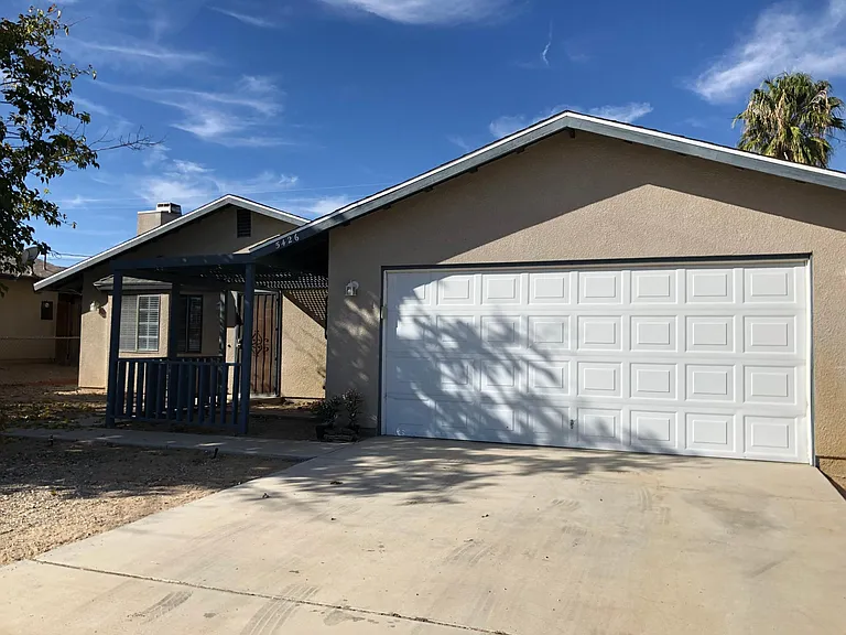 5426 Mariposa Ave — Photo 15