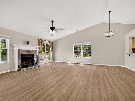 5th image of 10996 Ridge Ct