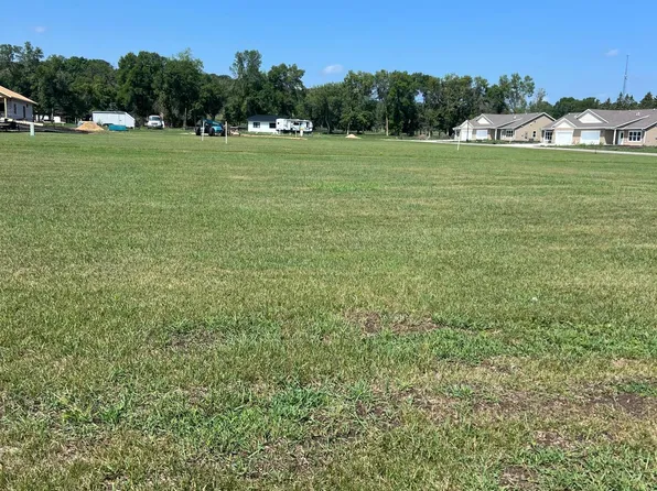 105 & 107 Morton St N, Lake Benton, MN 56149