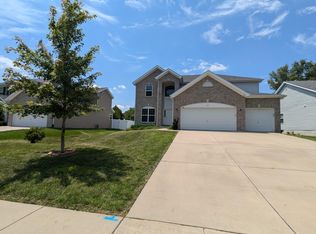 253 Village Creek Dr, Ballwin, MO