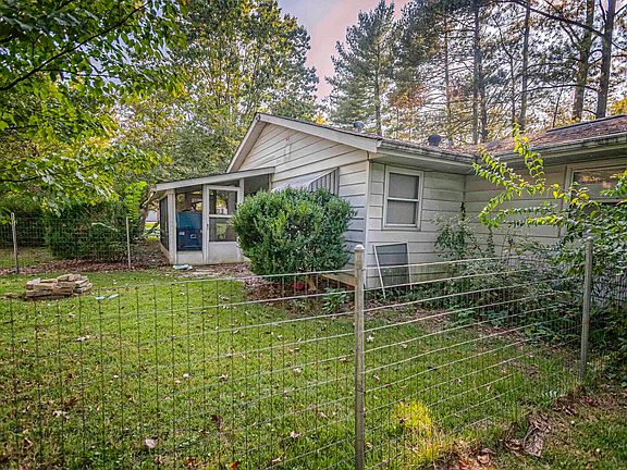 4th image of 2108 W Sunset Dr #1