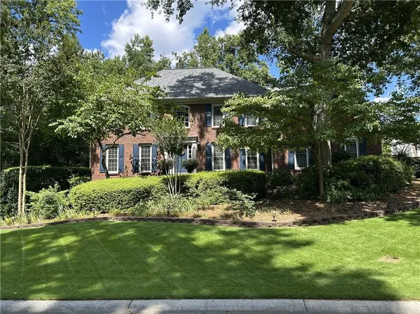3989 Spalding Glen Dr, Peachtree Corners, GA 30360