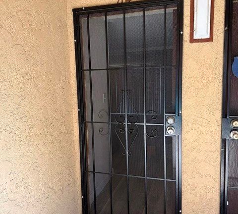 2nd image of 1000 W Macarthur Blvd APT 84