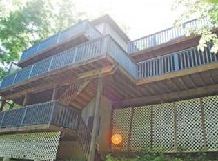 21344 Fox Ridge Rd, Lawrenceburg, IN 47025