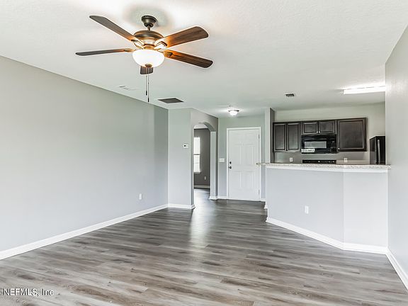 2nd image of 77805 LUMBER CREEK Boulevard