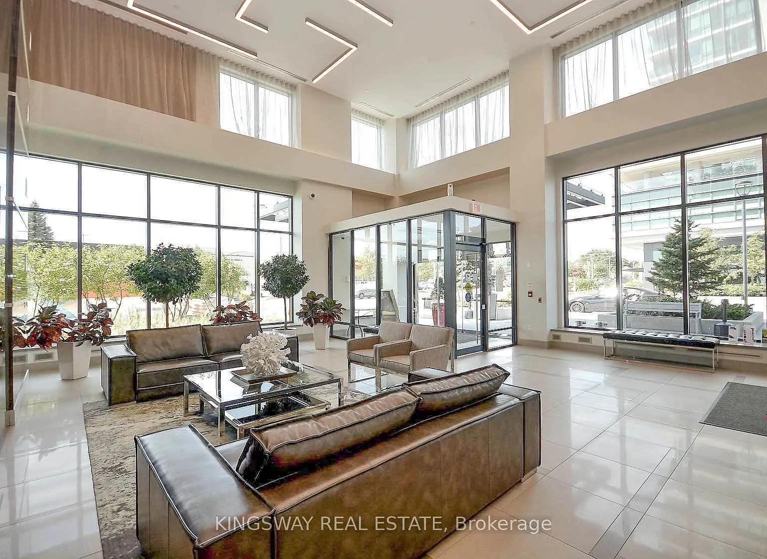 1 bed, $2,300 — Photo 2