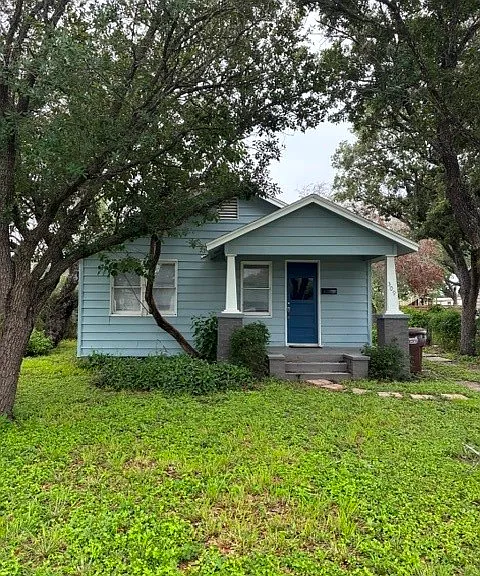 309 E Hoffman Ave — Photo 1