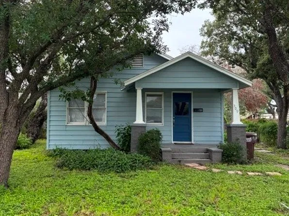 309 E Hoffman Ave, Kingsville, TX 78363