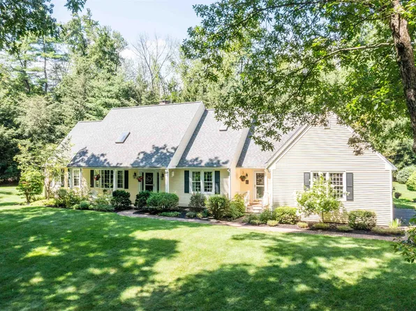 5 Washington Road, Atkinson, NH 03811