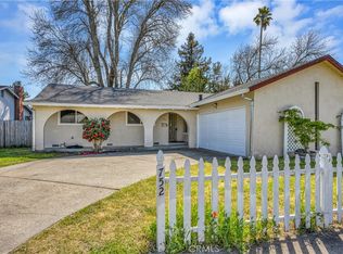 752 W 8th St, Santa Rosa, CA 95401