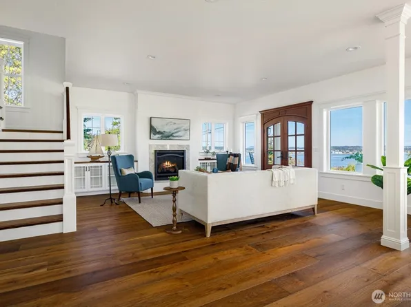 1649 Scenic Heights Road, Oak Harbor, WA 98277