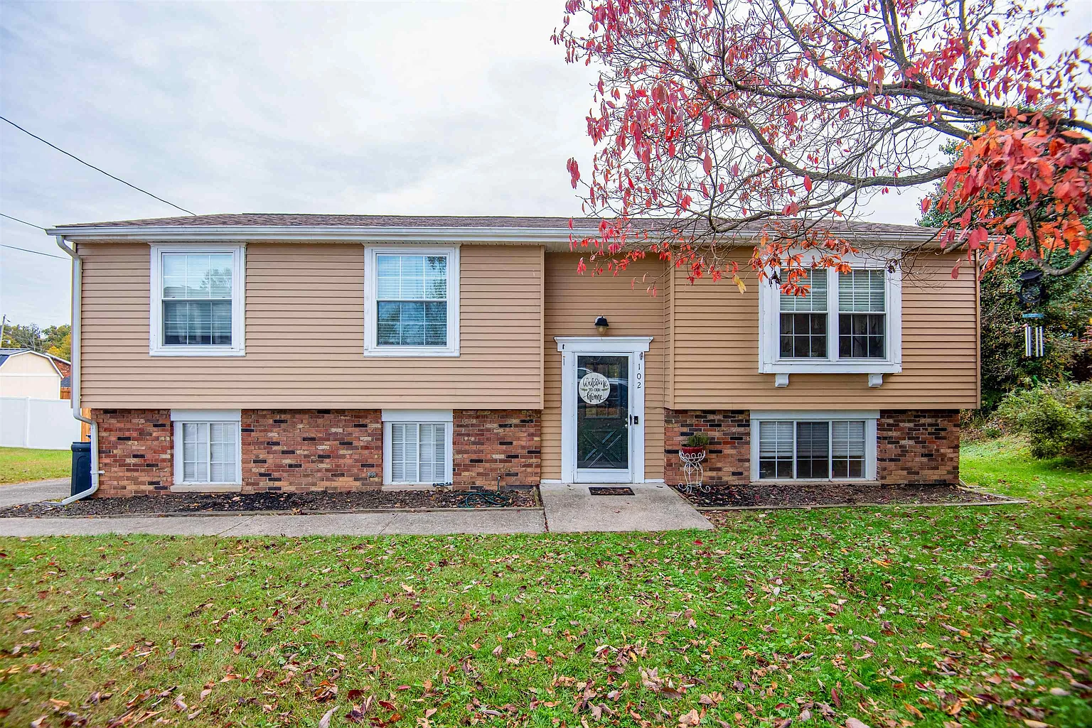 102 Forest Dr photo 1