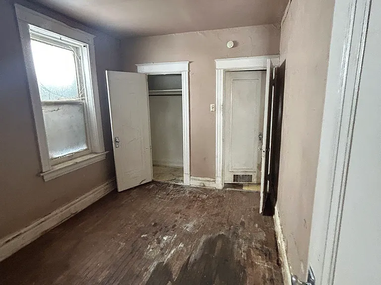 4546 Pope Ave — Photo 9