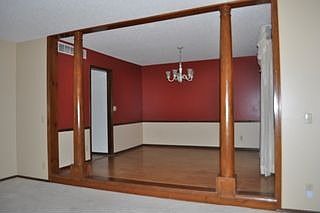 2nd image of 1528 N Lawenrce Ct
