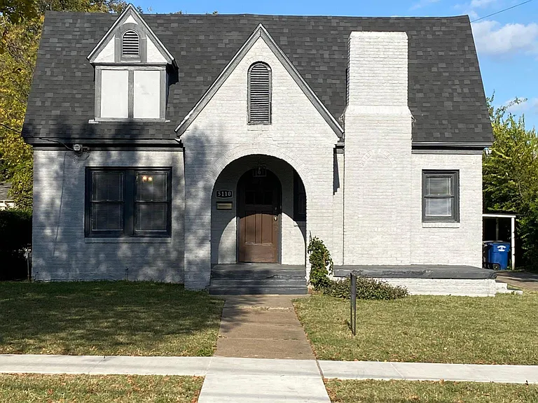5110 Denton Dr — Photo 2