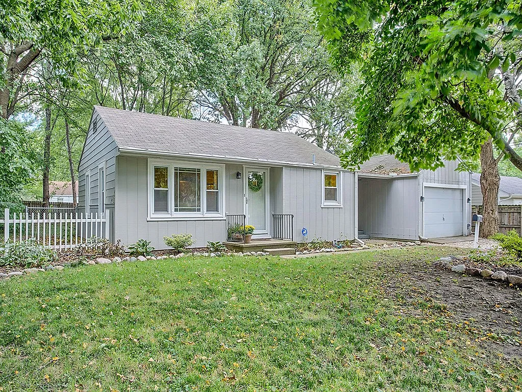 606 S Westlawn Ave photo 1