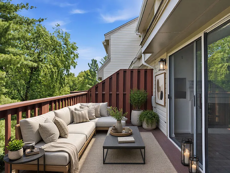 18106 Windsor Hill Dr — Photo 4