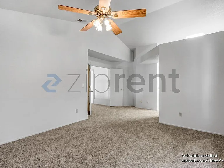 8633 Northam Dr — Photo 8