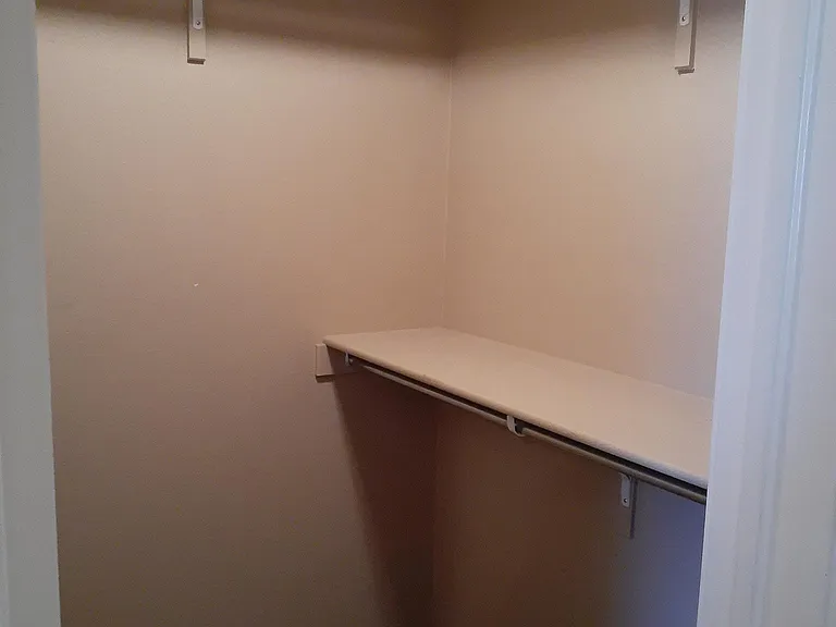 12928 Hueco Cave Dr — Photo 16
