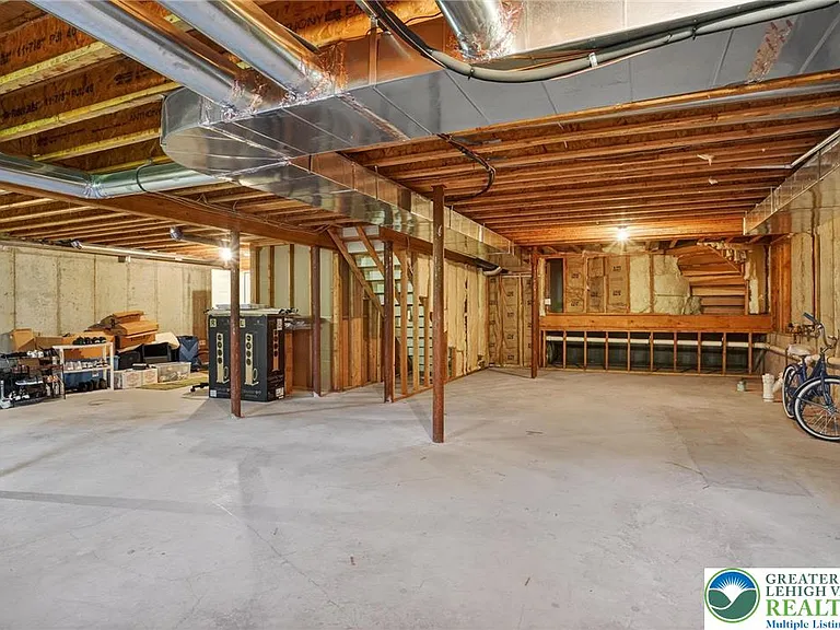 560 Quaker Ridge Ter — Photo 30