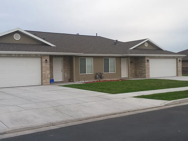 2767 S 2400 W — Photo 1